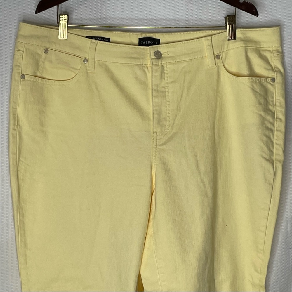 LIKE NEW Talbots Slim Ankle Jean